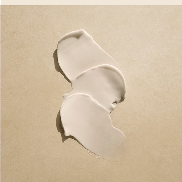 NWT nativaSPA Embrace Yourself Starter Set 4x Body Lotion with Nourishing Oil - Picture 5 of 7